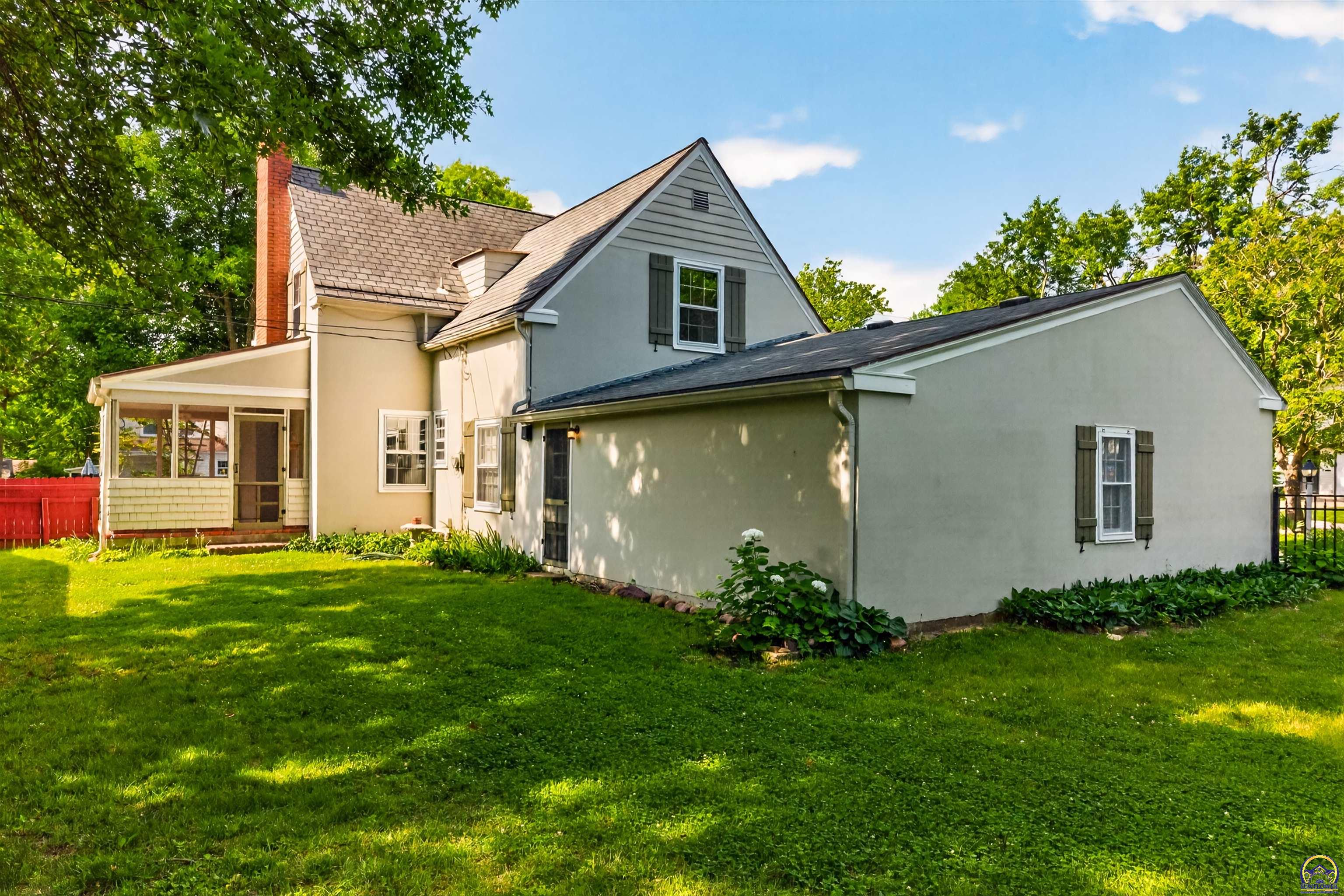 3324 Southwest 19th Street Topeka, KS 66604 - Photo 26 of 29