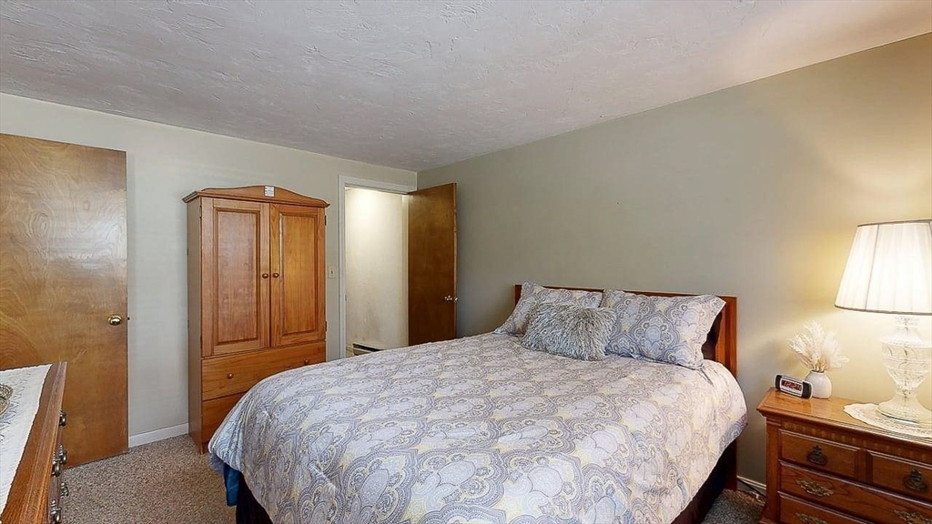10 A Hulbert Road, Unit 2 Worcester, MA 01603 - Photo 21 of 27 Gallery Image 21