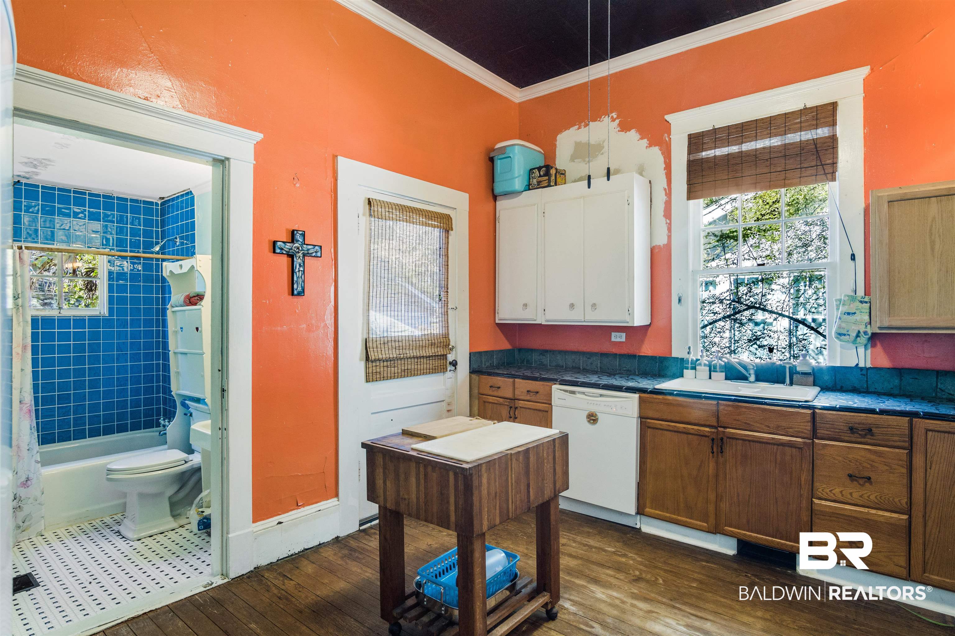 210 Tuttle Avenue Mobile, AL 36604 - Photo 10 of 19