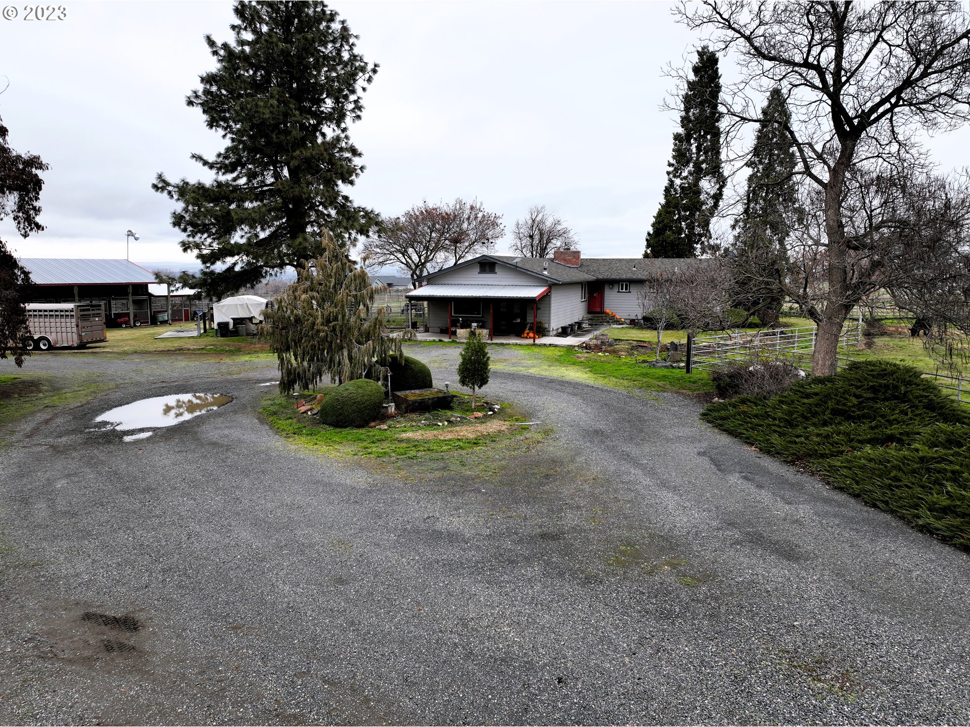32293 East Loop Road Hermiston, OR 97838 - Photo 2 of 8
