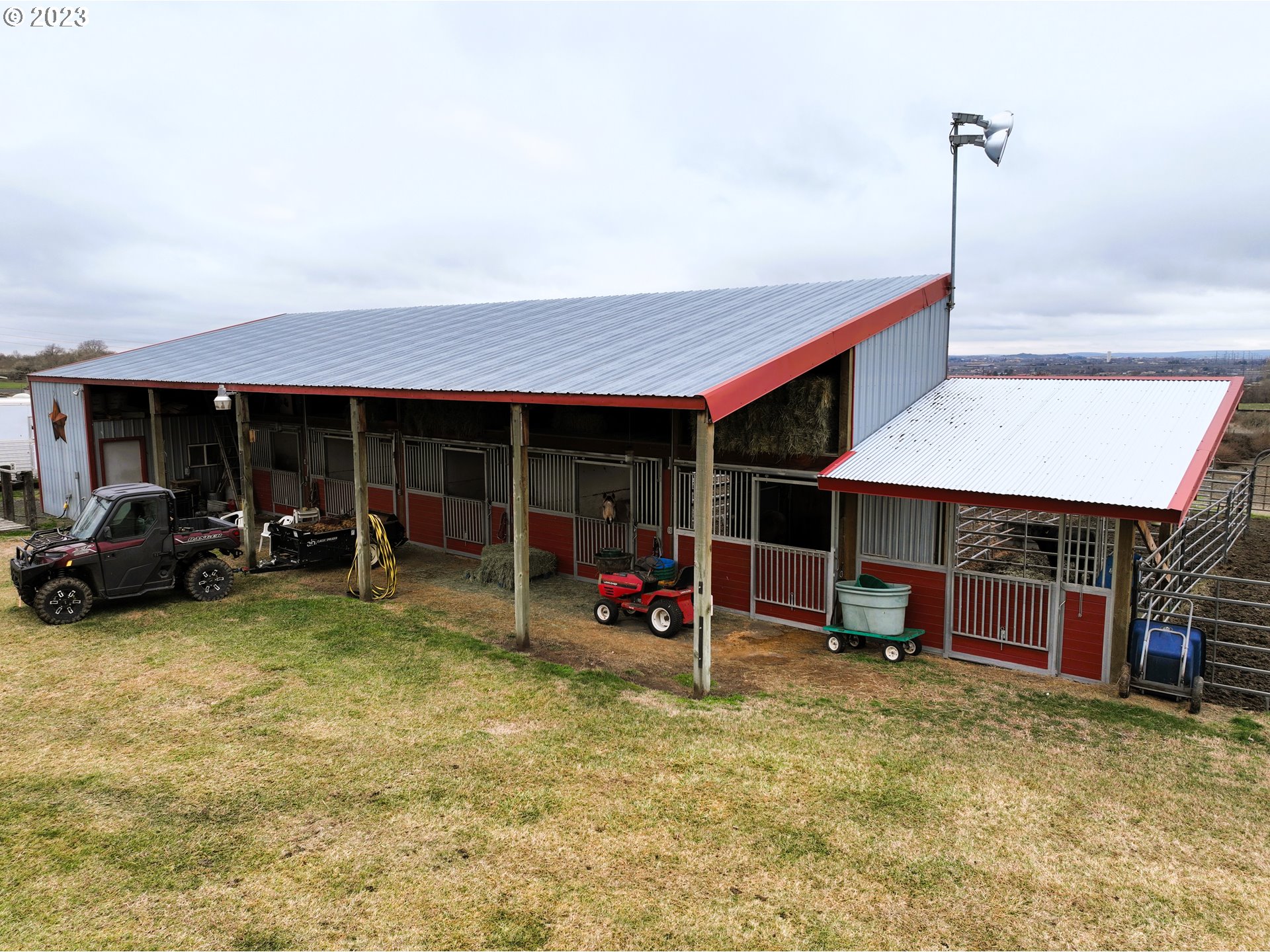 32293 East Loop Road Hermiston, OR 97838 - Photo 6 of 8