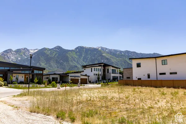 $950,000 | 9942 Altamont Drive, Sandy, UT 84092