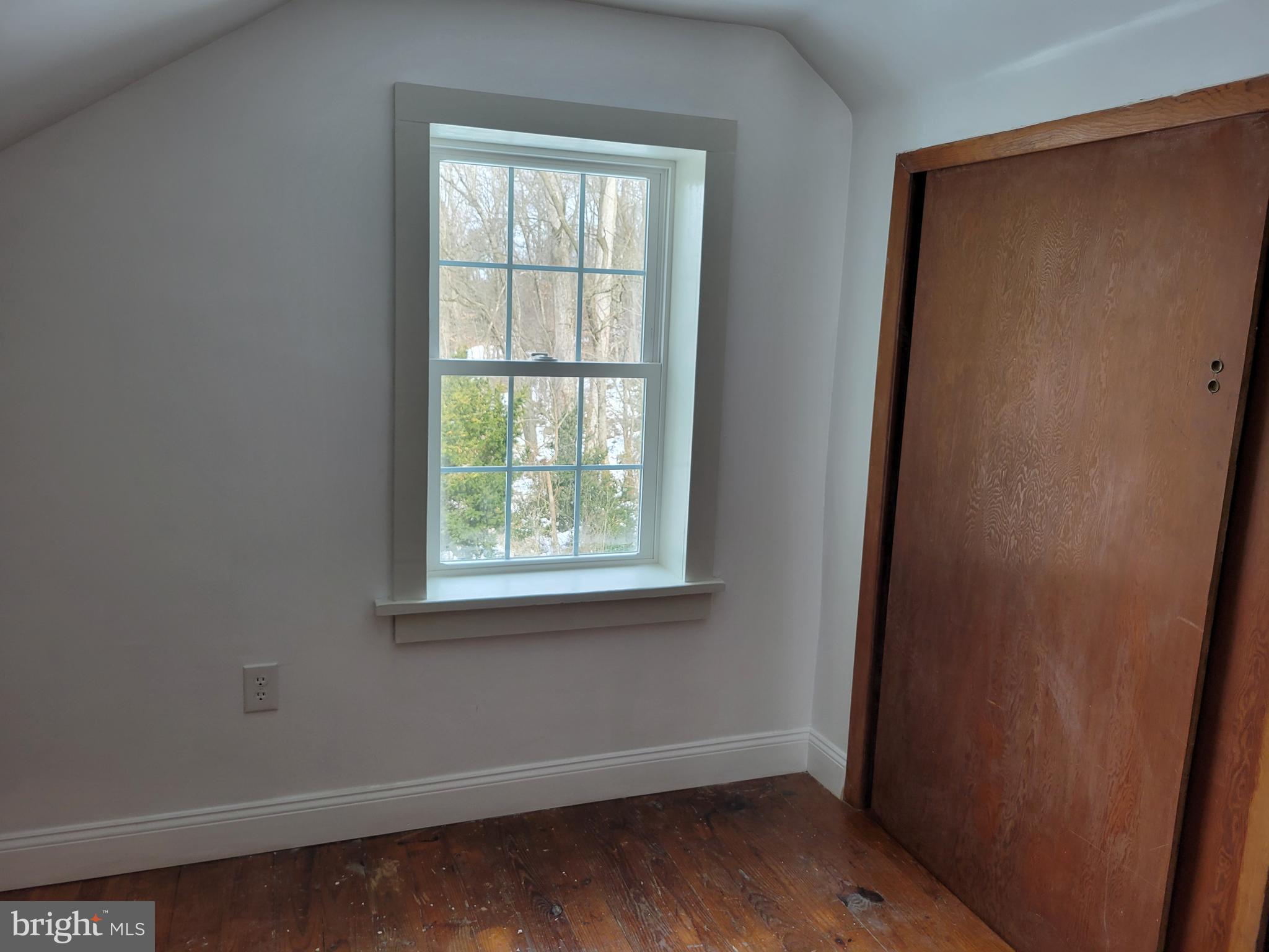 629 Cold Run Road Elverson, PA 19520 - Photo 28 of 36 2nd Floor Bedroom #4