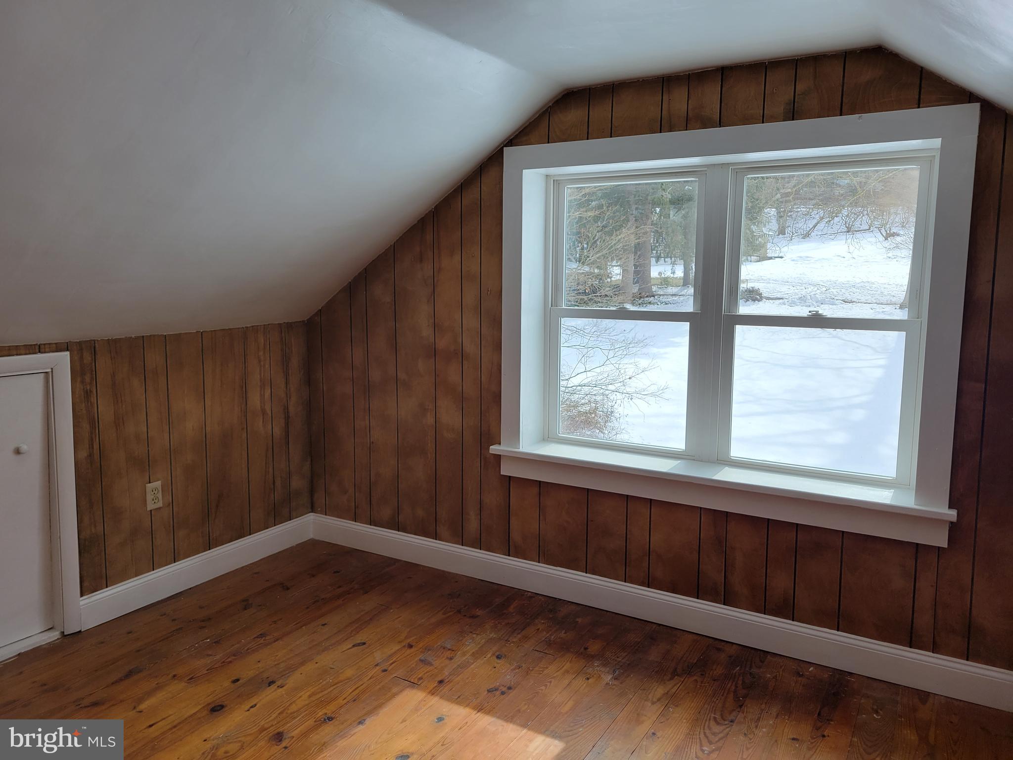 629 Cold Run Road Elverson, PA 19520 - Photo 30 of 36 2nd Floor Bedroom #4