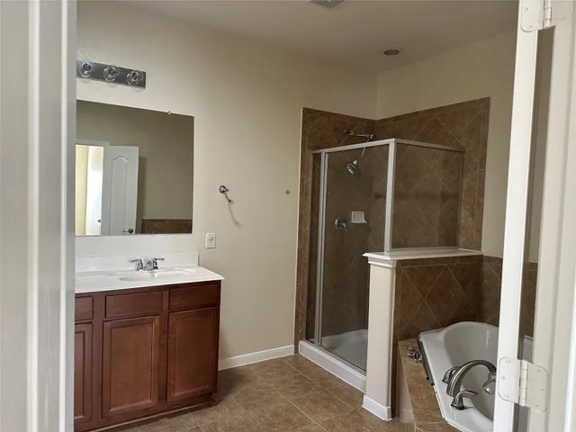 $2,350 | 25727 Westbourne Drive, Katy, TX 77494