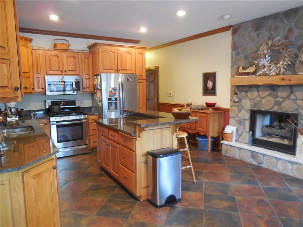 1936 Berry Road Greenwood, IN 46143 - Photo 5 of 24 Gallery Image 5