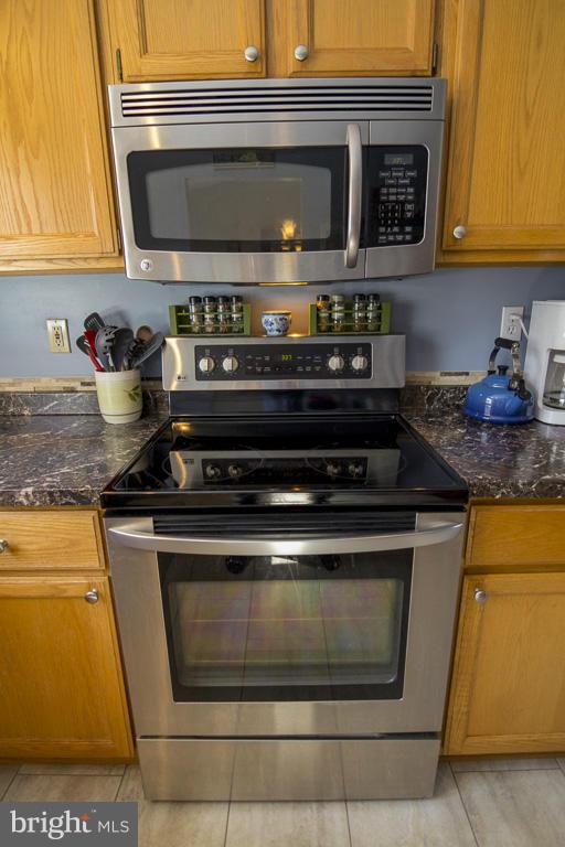 9551 Kings Grant Road Laurel, MD 20723 - Photo 13 of 30 Kitchen