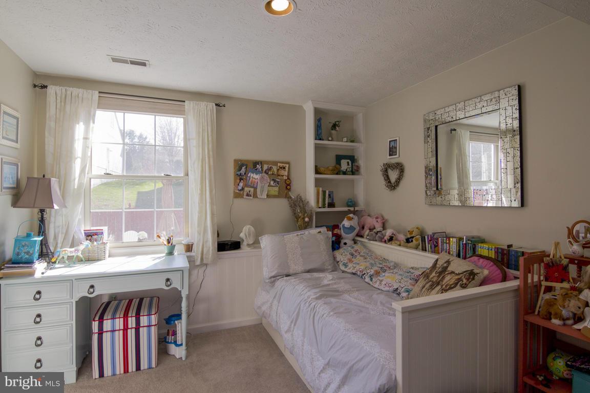 9551 Kings Grant Road Laurel, MD 20723 - Photo 24 of 30 Bedroom