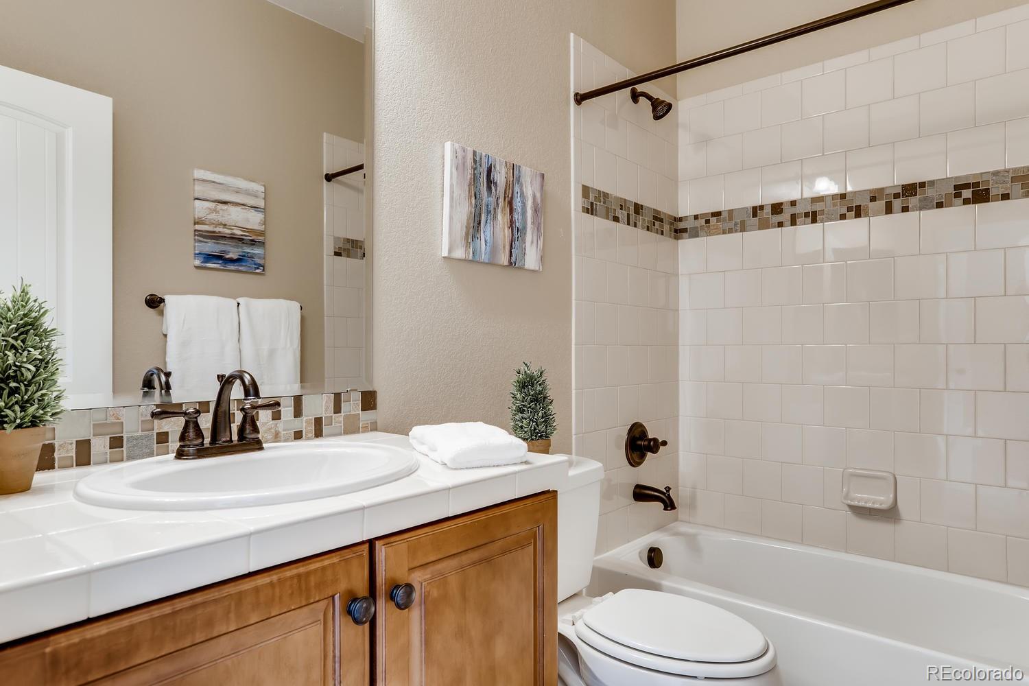 9529 Pendio Court Highlands Ranch, CO 80126 - Photo 23 of 38