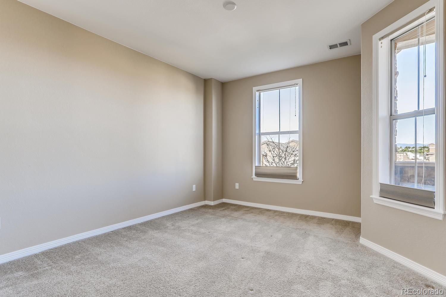9529 Pendio Court Highlands Ranch, CO 80126 - Photo 26 of 38