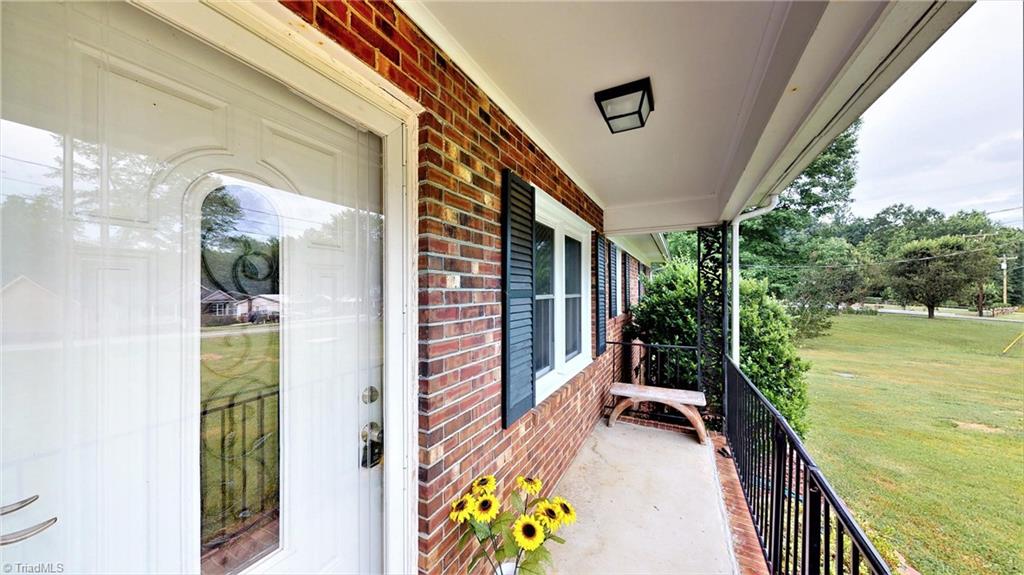 201 High Meadows Road Thomasville, NC 27360 - Photo 28 of 50 Gallery Image 28