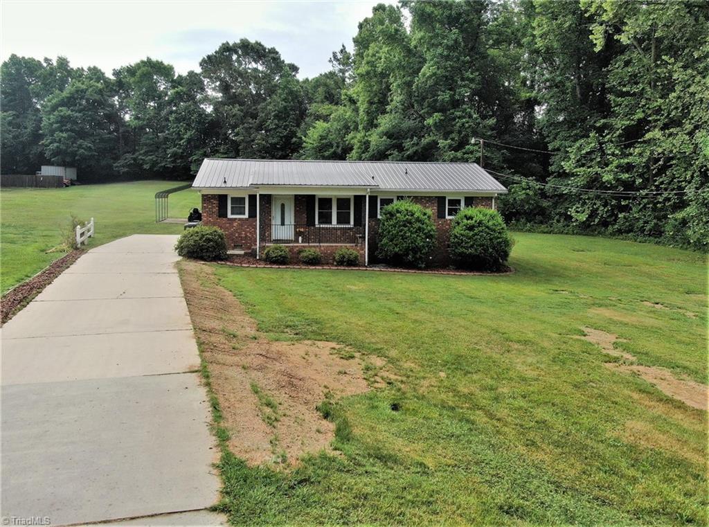 201 High Meadows Road Thomasville, NC 27360 - Photo 39 of 50 Gallery Image 39