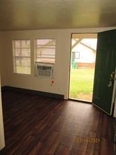 515 West Collins Street Denton, TX 76201 - Photo 2 of 17