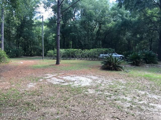 4573 Gadara Road Keystone Heights, FL 32656 - Photo 10 of 26 Street side yard