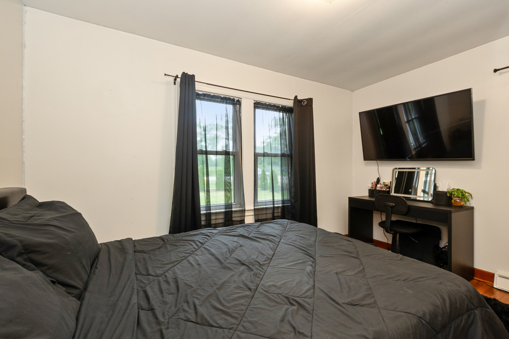 6727 Willow Springs Road Countryside, IL 60525 - Photo 14 of 20 Gallery Image 14