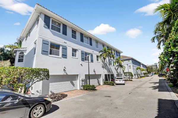 a car parked in front of a building