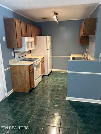 $230,000 | 919 Chip Cove Lane, Knoxville, TN 37938