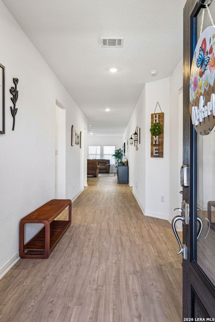 5801 Musquiz Ridge Seguin, TX 78155 - Photo 4 of 40