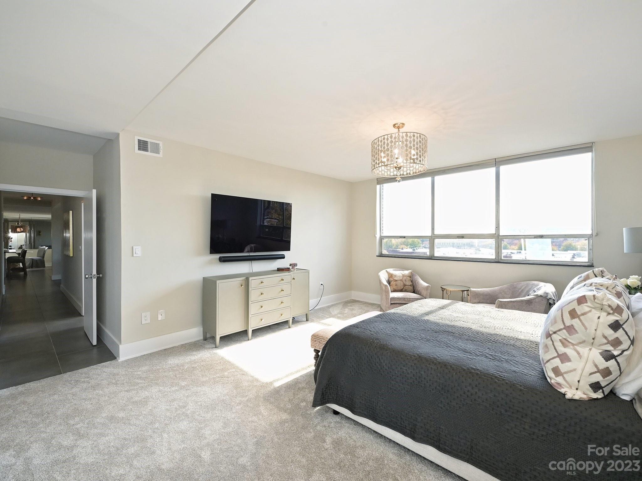 1300 Reece Road, Unit 420 Charlotte, NC 28209 - Photo 10 of 19 Gallery Image 10