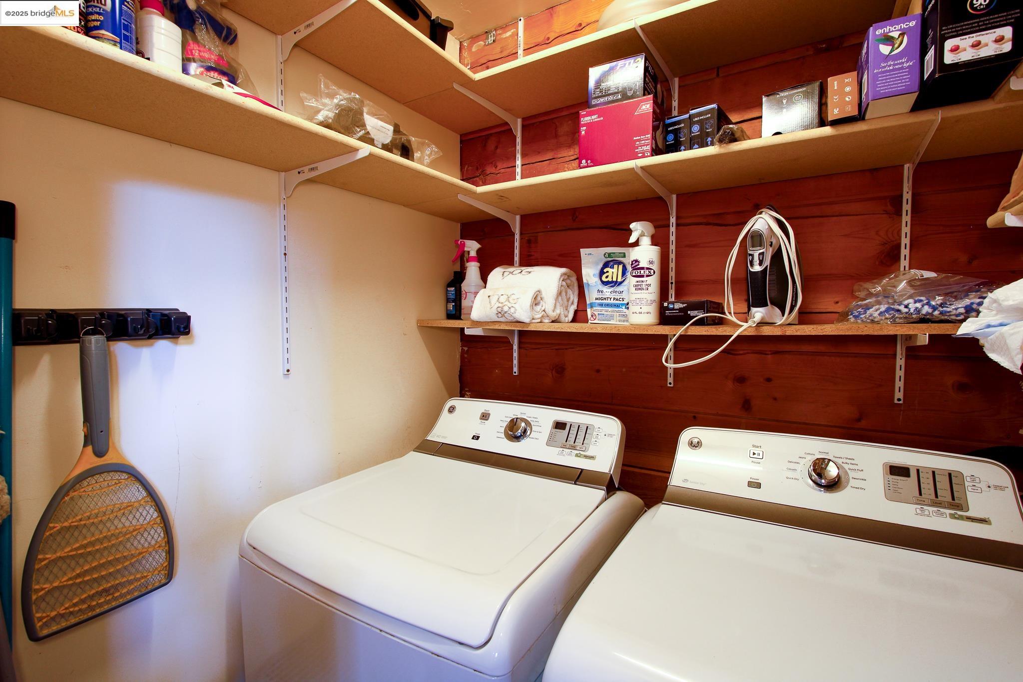2936 Highway 4 Murphys, CA 95247 - Photo 40 of 41 a utility room with dryer and washer