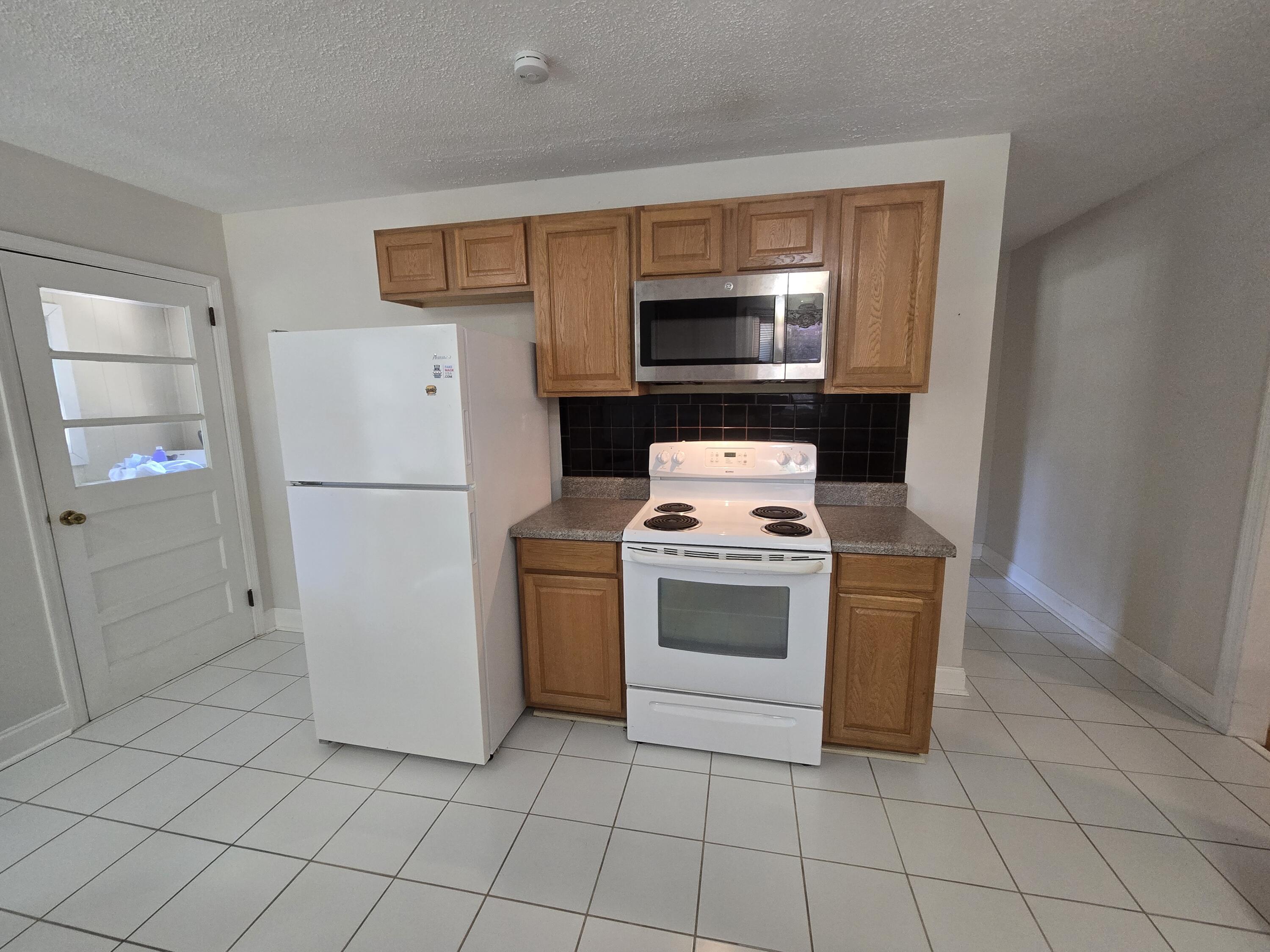 1031 Clark Road Southwest Aiken, SC 29803 - Photo 8 of 28