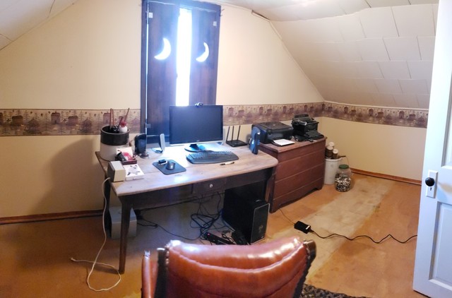 12721 Coleta Road Sterling, IL 61081 - Photo 19 of 35 a workspace with furniture and chandelier