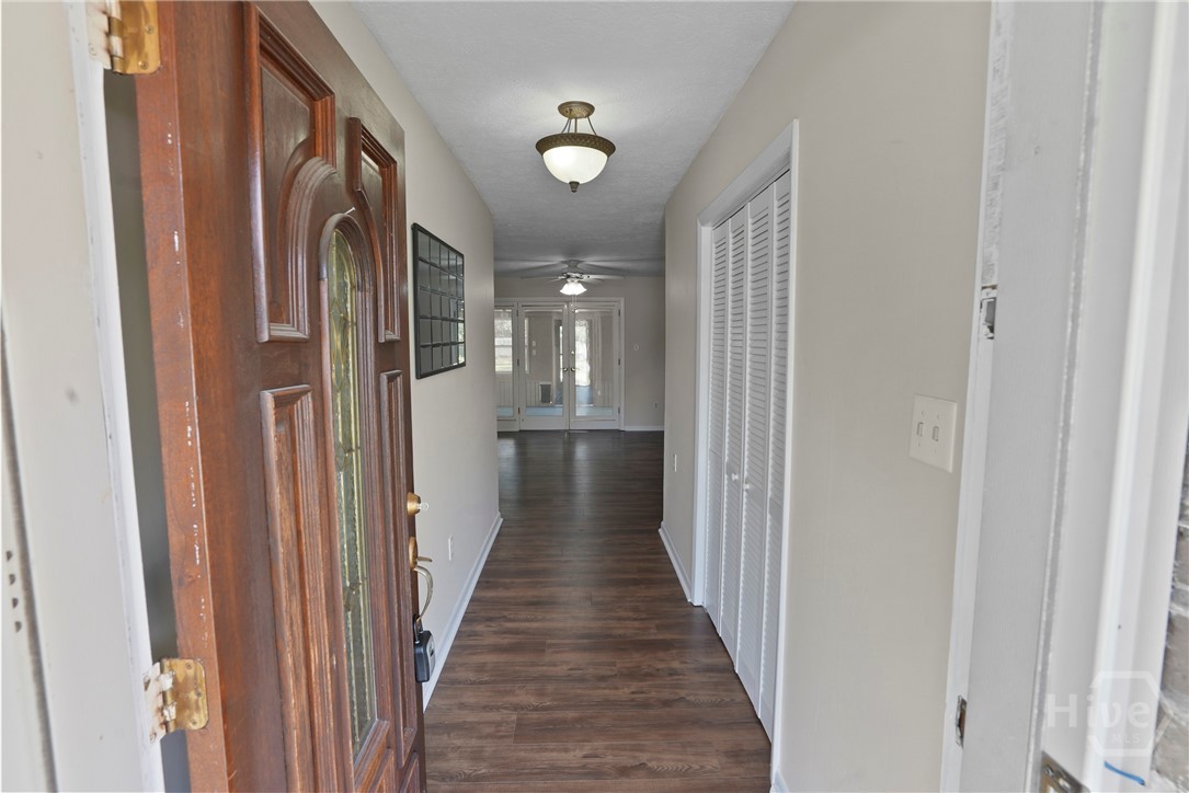 13609 Rockingham Road Savannah, GA 31419 - Photo 8 of 39 Entry foyer with large double closet