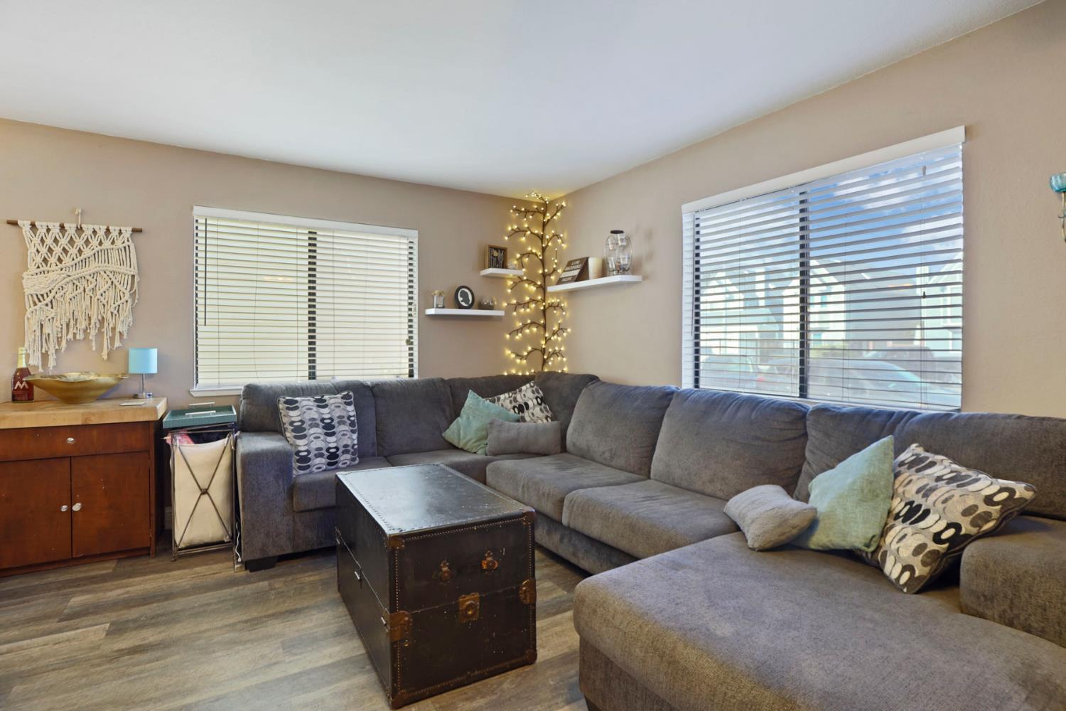 426 Benjamin Place Manteca, CA 95337 - Photo 8 of 22