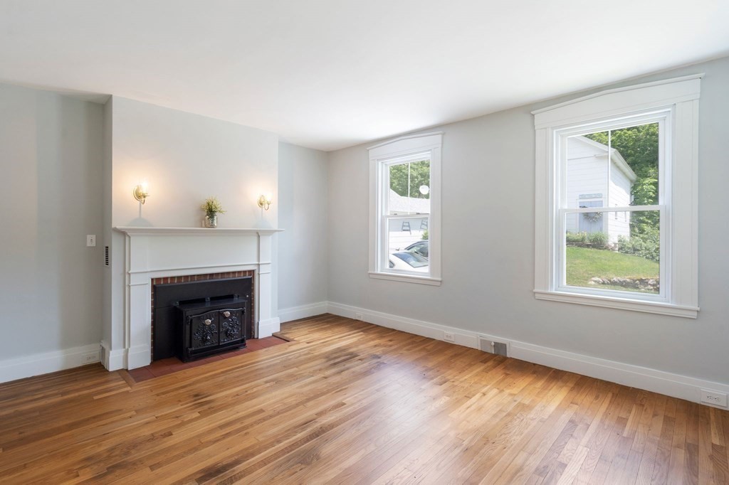 11 Morrison Road Windham, NH 03087 - Photo 13 of 40
