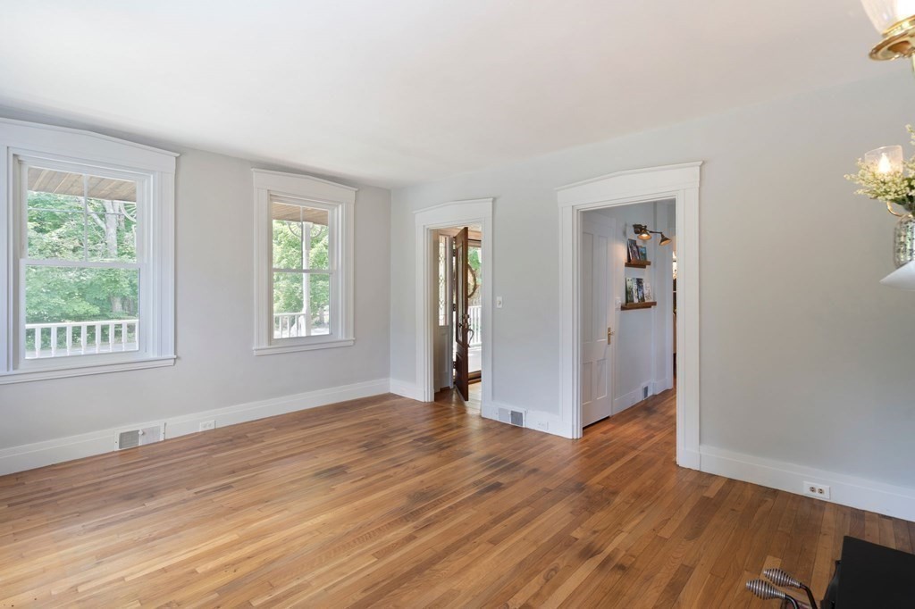 11 Morrison Road Windham, NH 03087 - Photo 14 of 40