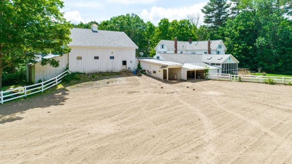 11 Morrison Road Windham, NH 03087 - Photo 8 of 40