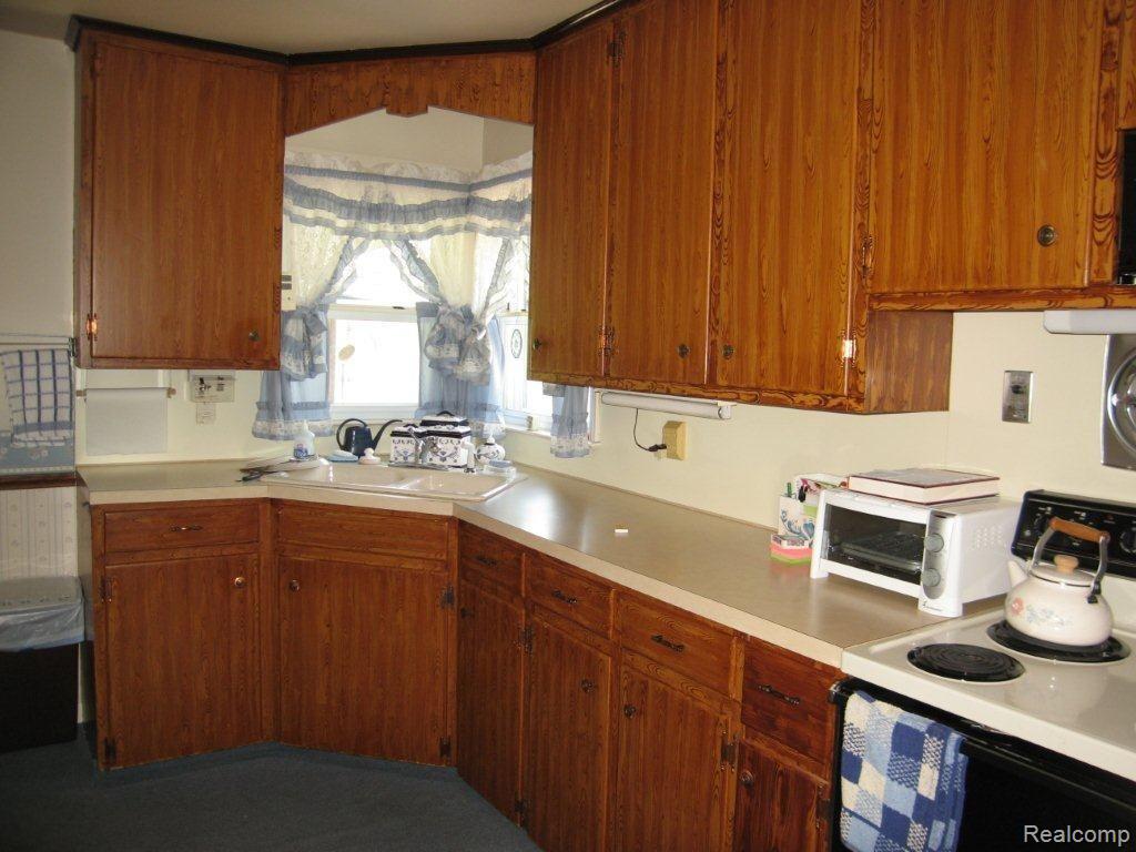 1740 North Lapeer Road Lapeer, MI 48446 - Photo 2 of 17 IMG_3555