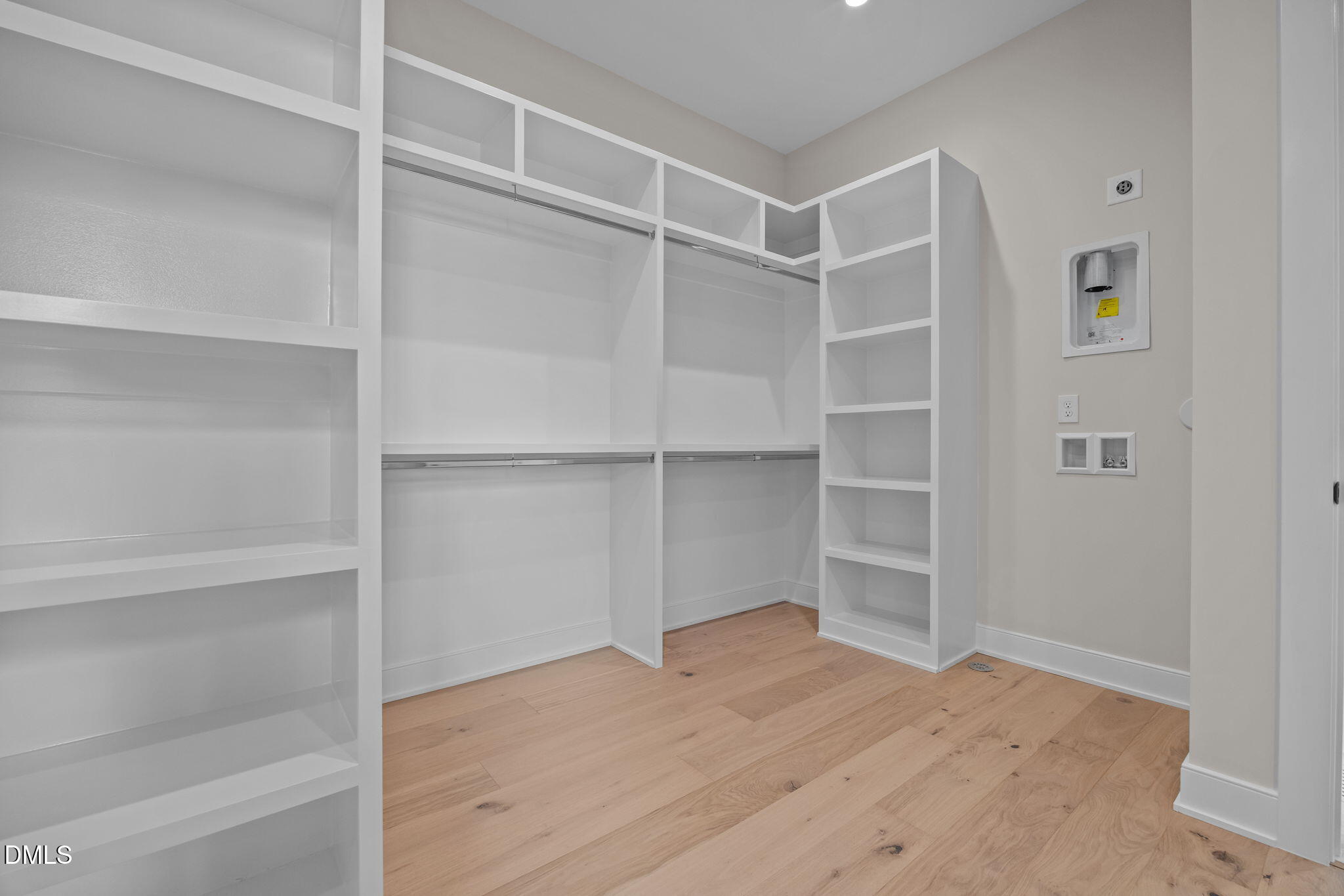 3301 Dell Drive Raleigh, NC 27609 - Photo 17 of 47 43-web-or-mls-IMG_3820
