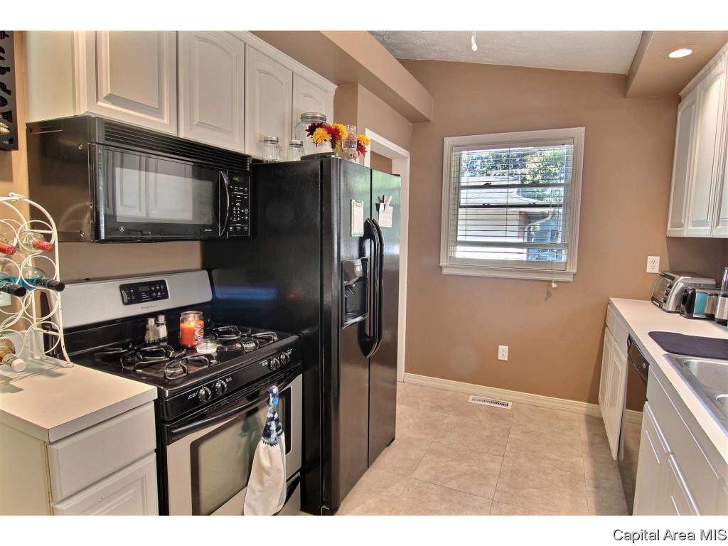 3109 Piper Road Springfield, IL 62707 - Photo 6 of 27