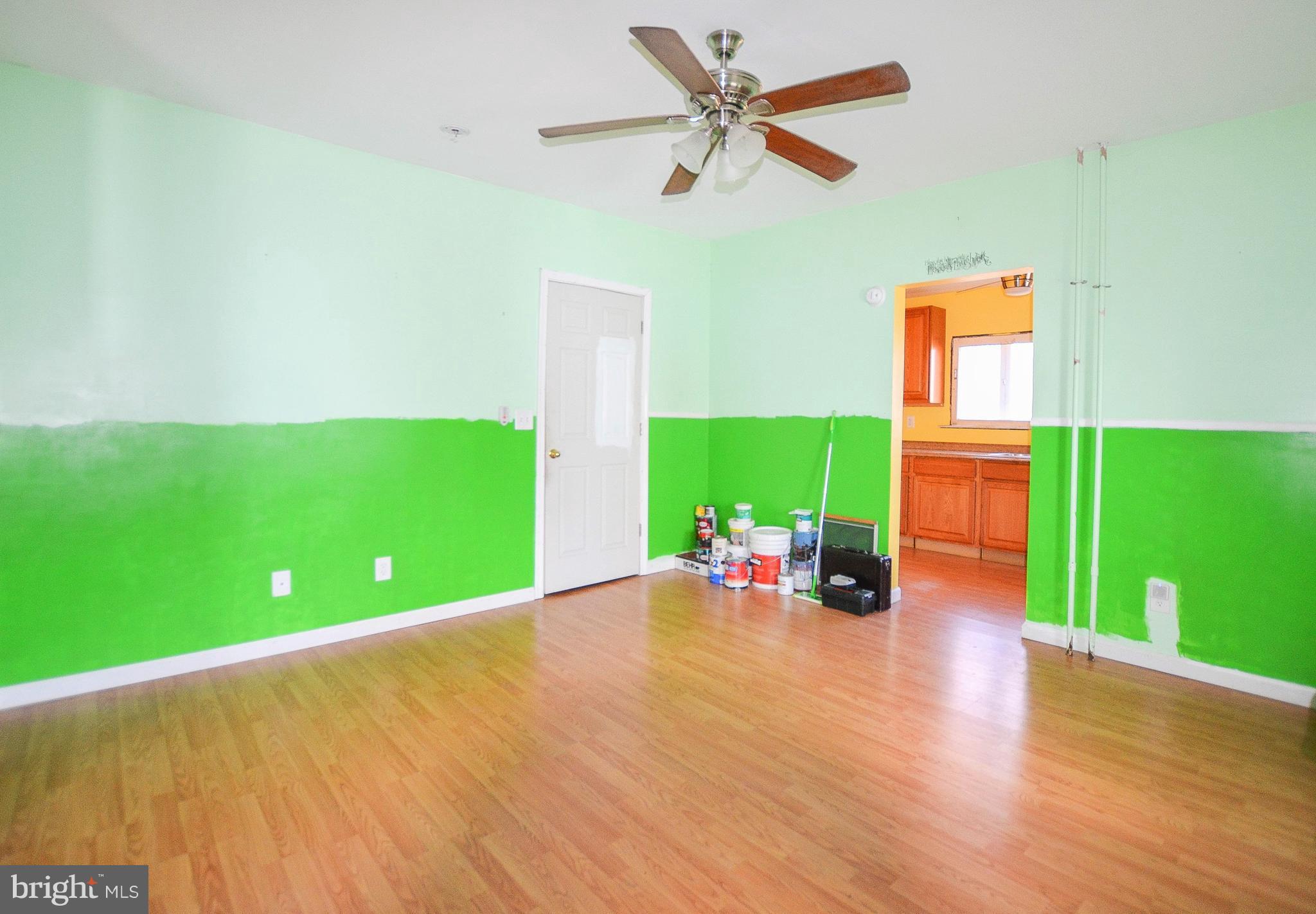2802 Hollins Ferry Road Baltimore, MD 21230 - Photo 7 of 28 Dining Room