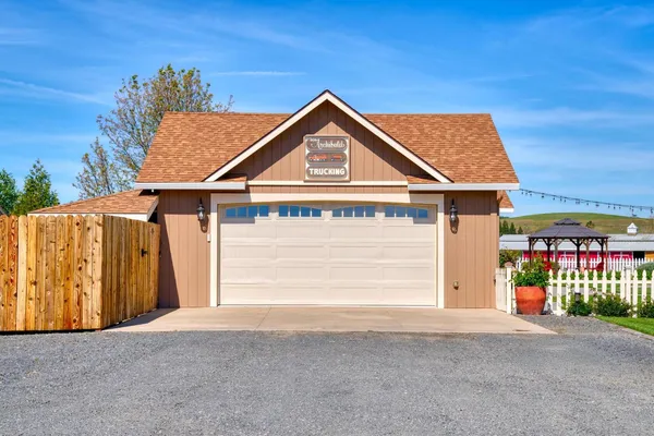 $1,825,000 | 15303 Orange Blossom Road, Oakdale, CA 95361