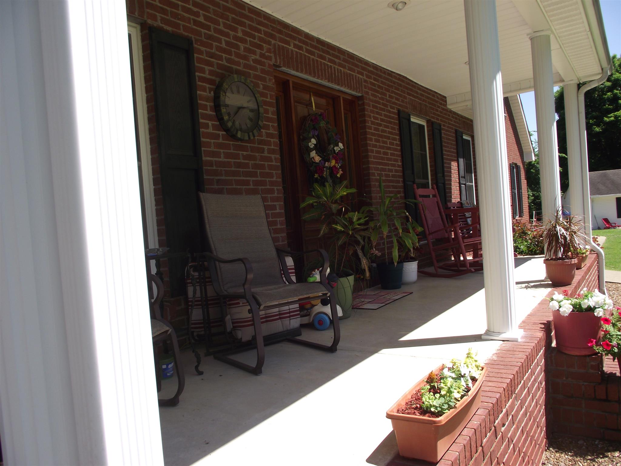 1661 Mackens Road Palmyra, TN 37142 - Photo 3 of 29 Gallery Image 3