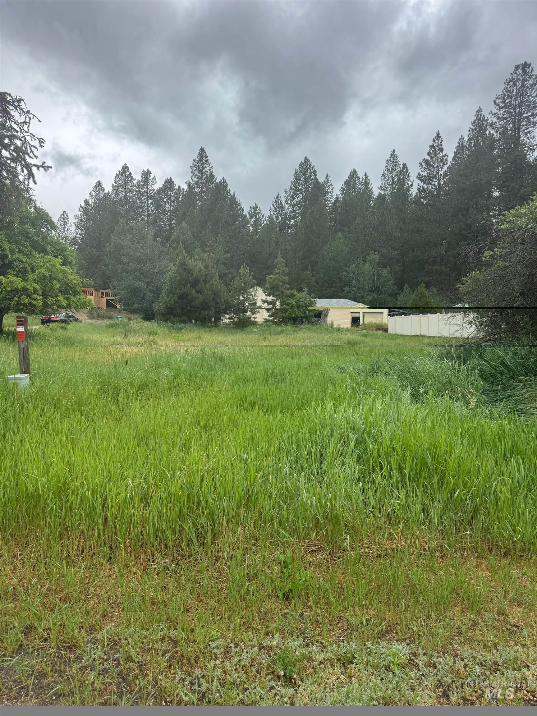 401 Basque Drive Cascade, ID 83611 - Photo 3 of 7
