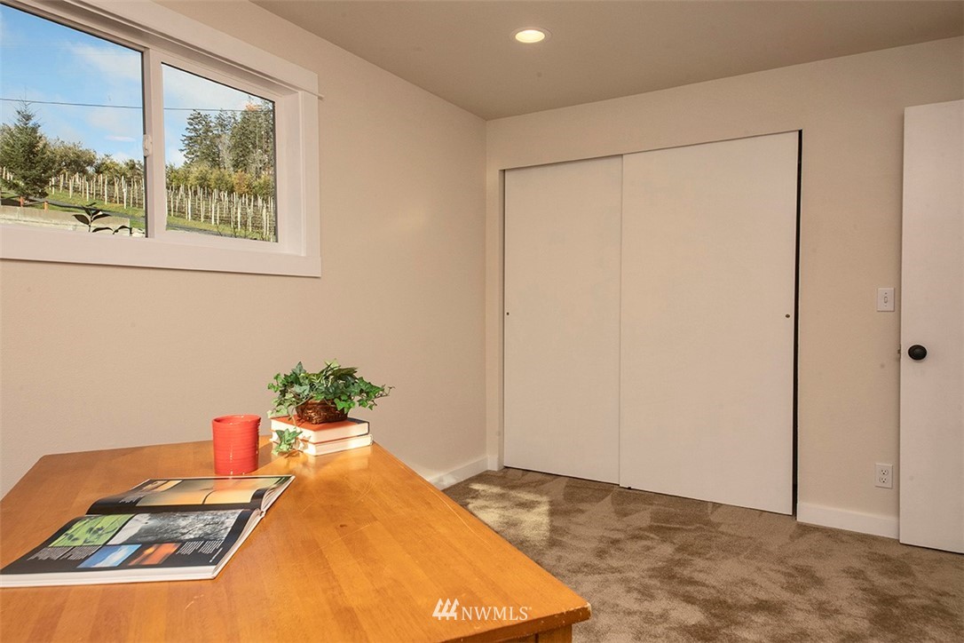 1360 East Bercot Road Freeland, WA 98249 - Photo 21 of 39 Gallery Image 21