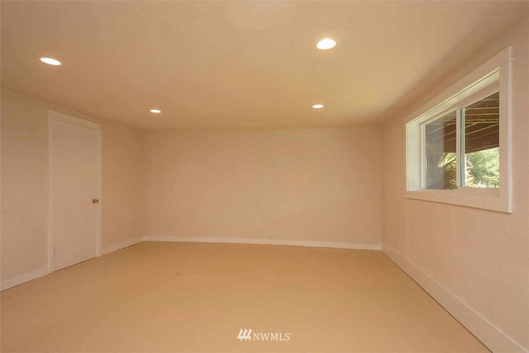1360 East Bercot Road Freeland, WA 98249 - Photo 30 of 39 Gallery Image 30