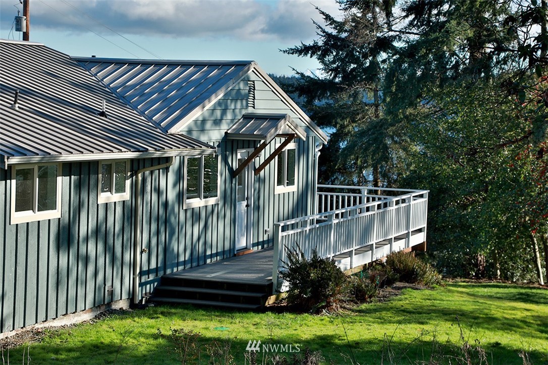 1360 East Bercot Road Freeland, WA 98249 - Photo 8 of 39 Gallery Image 8