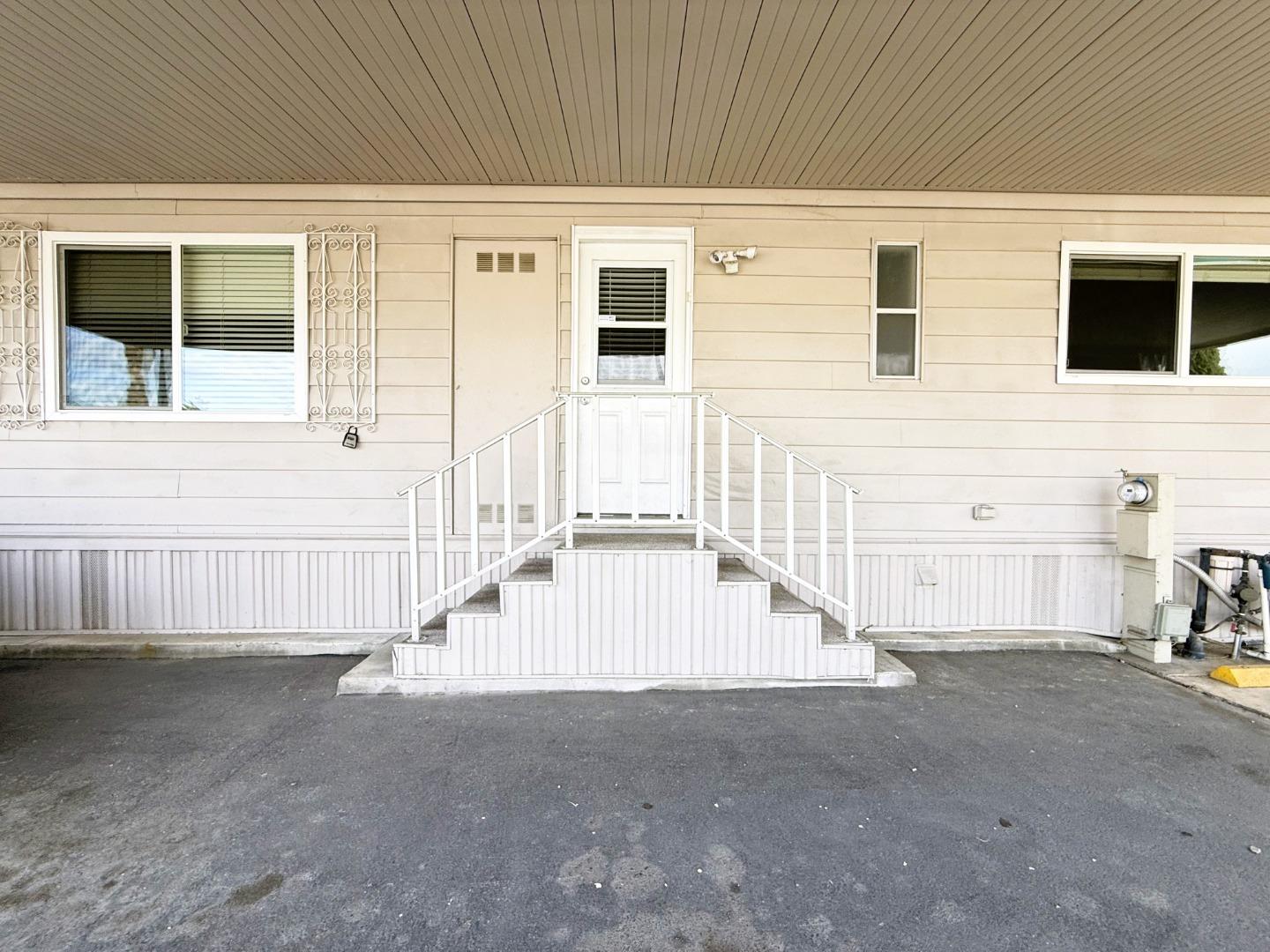 5450 Monterey Road, Unit 168 San Jose, CA 95111 - Photo 64 of 65 a view of a house with a outdoor space