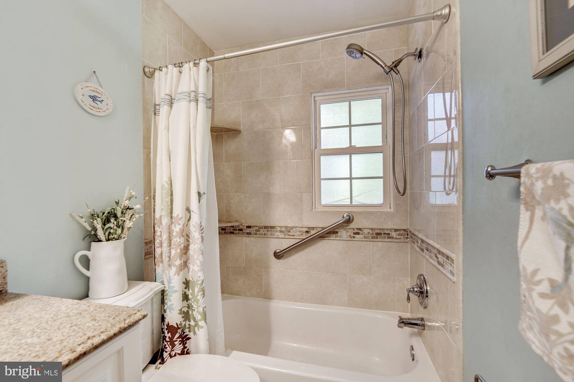 906 Linfield Road Newark, DE 19713 - Photo 16 of 28 Updated hall bath