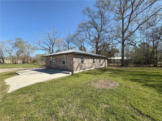 $165,000 | 800 East 5th Street, Bogalusa, LA 70427