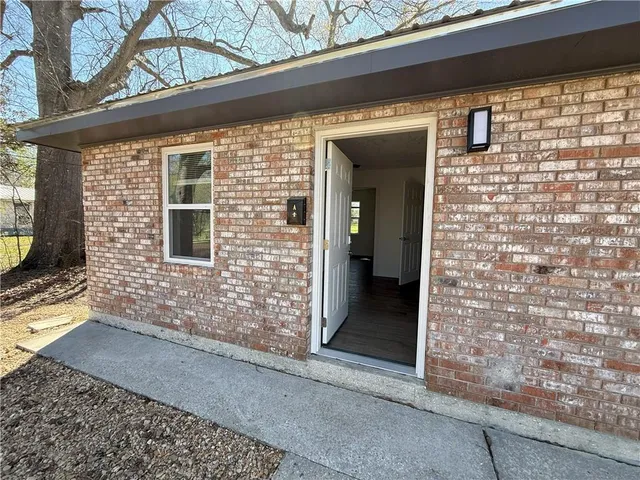 $165,000 | 800 East 5th Street, Bogalusa, LA 70427