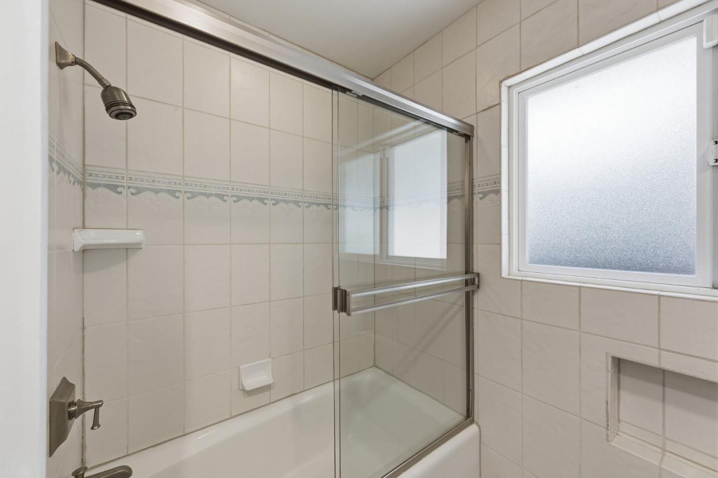 28 Willow Road Menlo Park, CA 94025 - Photo 11 of 35