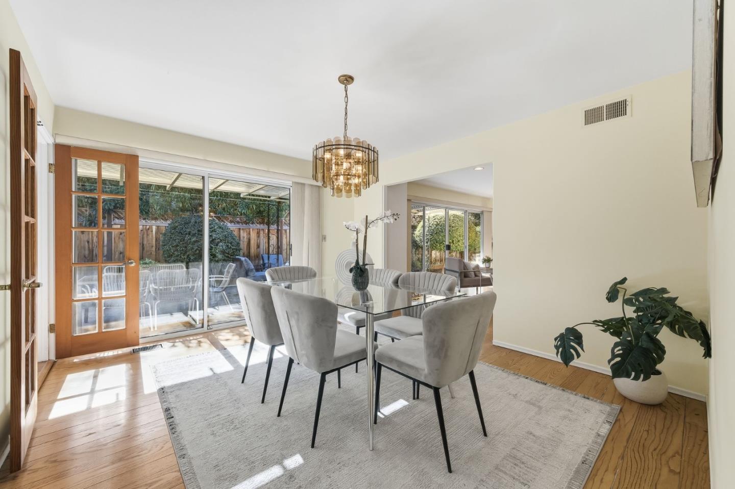 28 Willow Road Menlo Park, CA 94025 - Photo 19 of 35