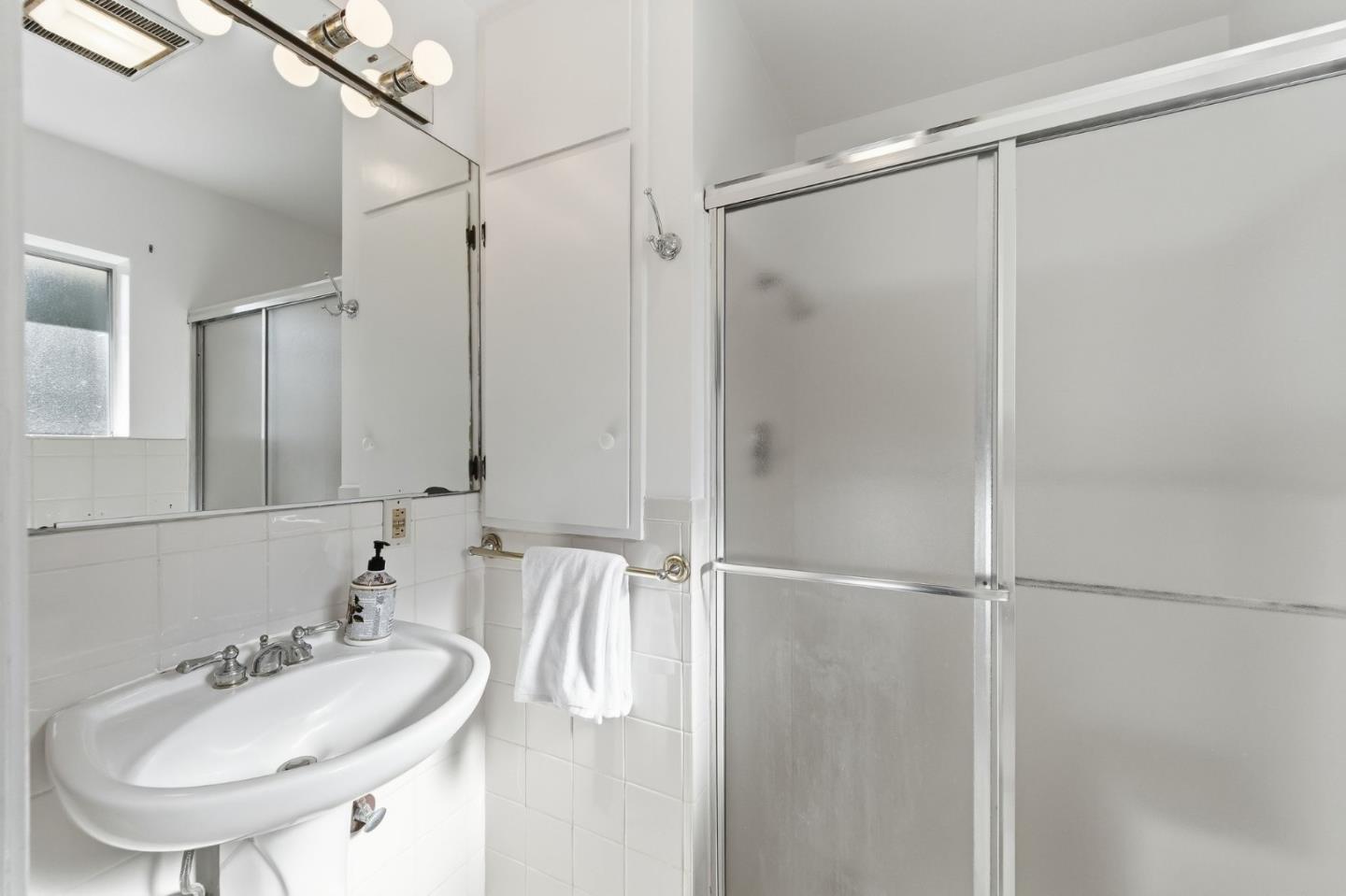 28 Willow Road Menlo Park, CA 94025 - Photo 29 of 35