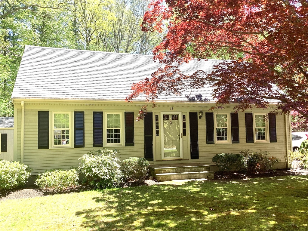 18 Bennett Road Rochester, MA 02770 - Photo 2 of 42