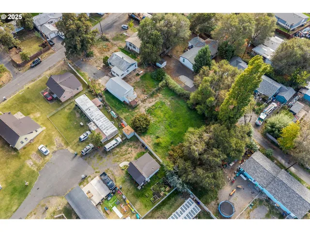 $225,000 | 921 Verdant Street, The Dalles, OR 97058